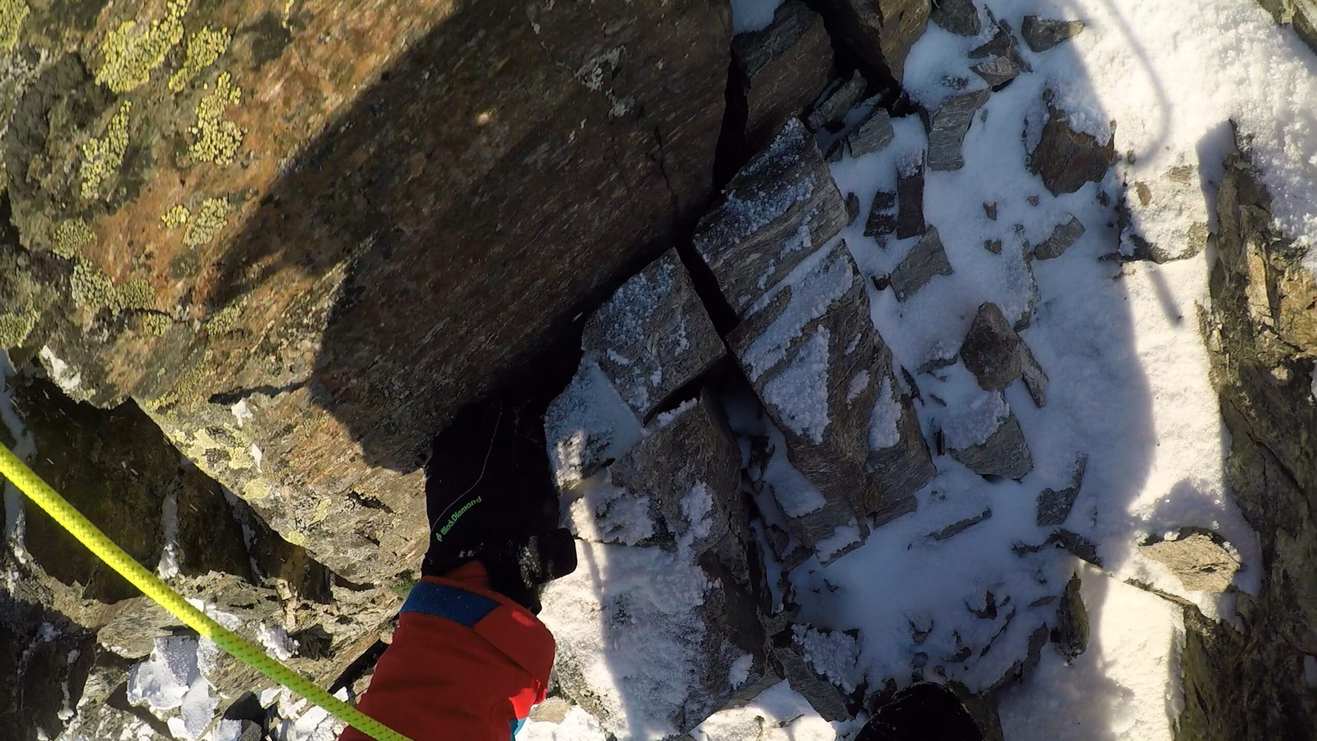 Interstellar (Instrumental Metal – 9 String Guitar) – Brian Bajak (youtube).00_40_04_15.Still038